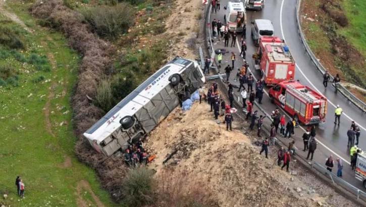 তুরস্কে বাস দুর্ঘটনায় নিহত ৮, আহত ২৬